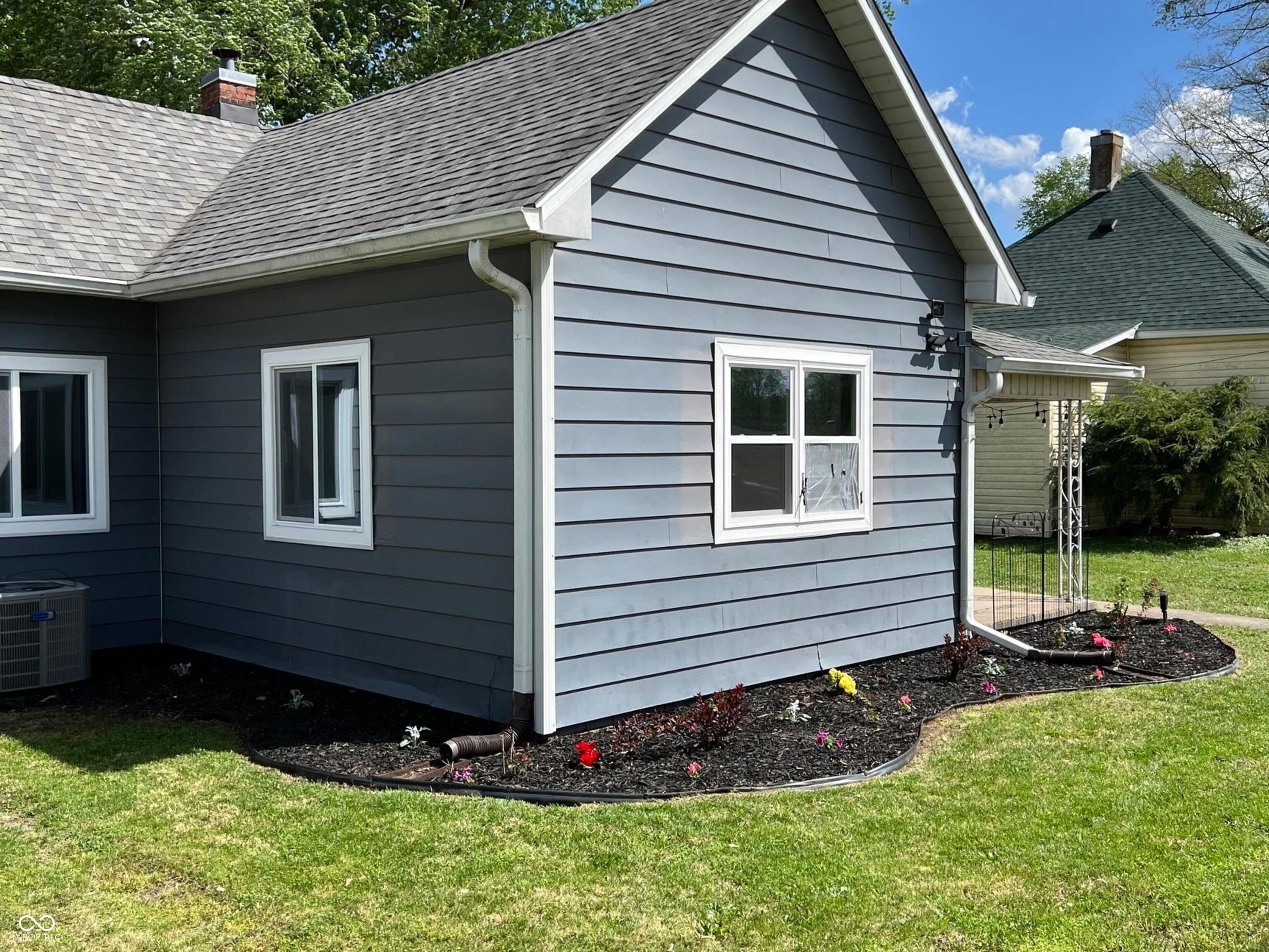 734 South 6th Street Clinton, IN 47842 - Photo 9 of 93