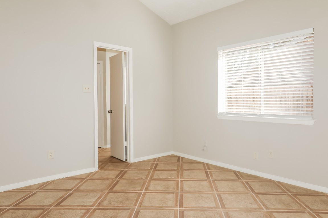 17214 Thorhill Street Spring, TX 77379 - Photo 8 of 15