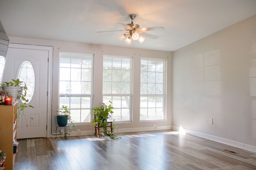 6703 Trail Loop East Rosharon, TX 77583 - Photo 11 of 36