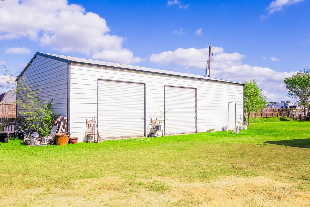 6703 Trail Loop East Rosharon, TX 77583 - Photo 34 of 36