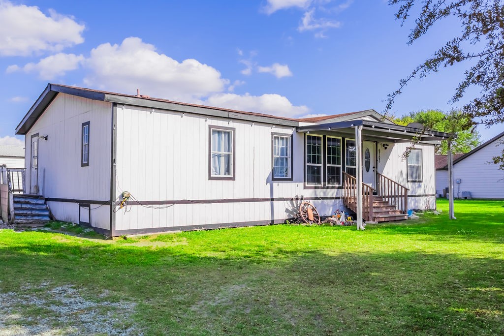 6703 Trail Loop East Rosharon, TX 77583 - Photo 6 of 36