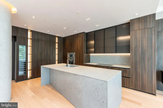 $14,500,000 | 223 South 6th Street, Unit PH, Philadelphia, PA 19106