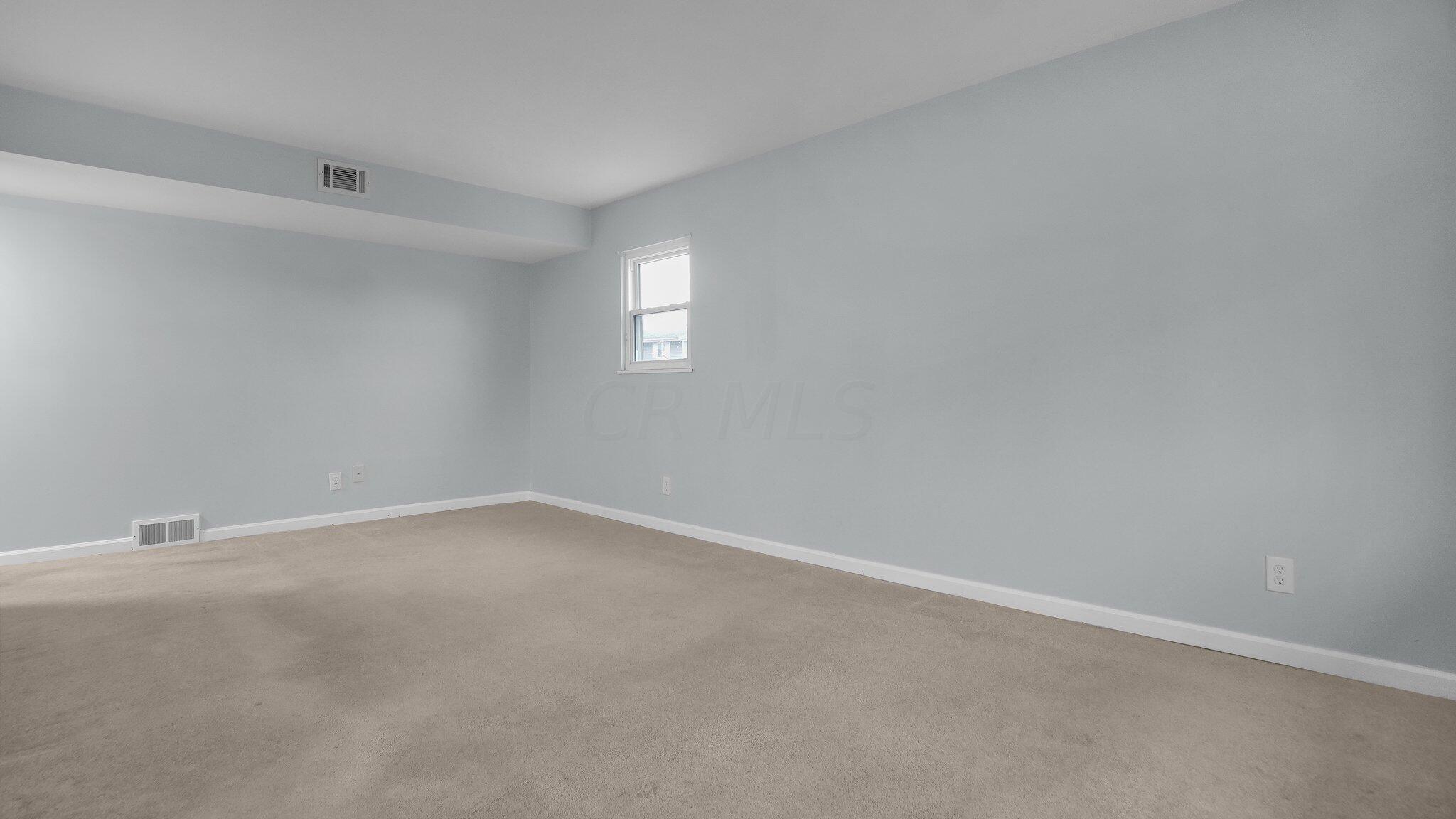 827 Grenada Road Columbus, OH 43207 - Photo 11 of 23 5-web-or-mls-827-grenada-rd