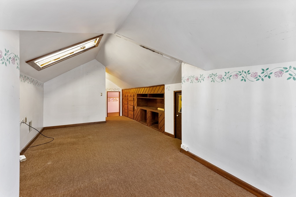 33 Taber Street Springfield, MA 01118 - Photo 18 of 36