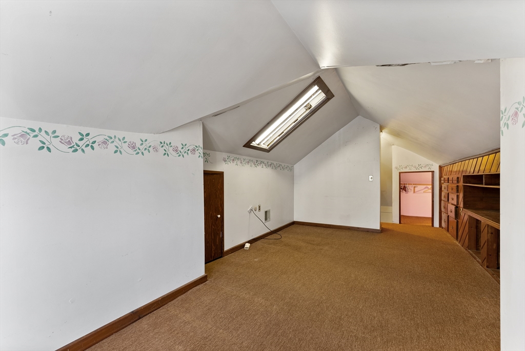 33 Taber Street Springfield, MA 01118 - Photo 19 of 36