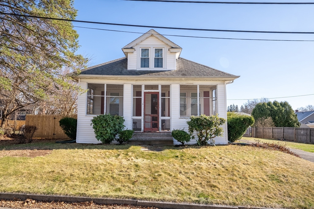 33 Taber Street Springfield, MA 01118 - Photo 2 of 36