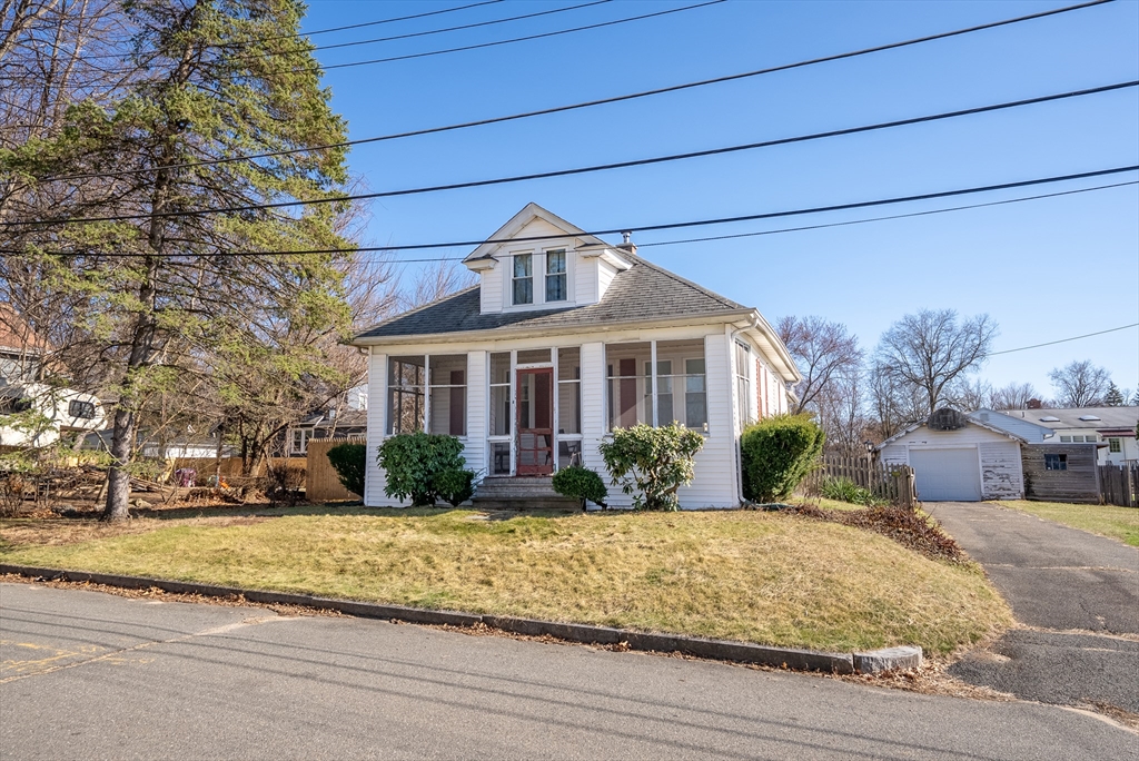 33 Taber Street Springfield, MA 01118 - Photo 28 of 36