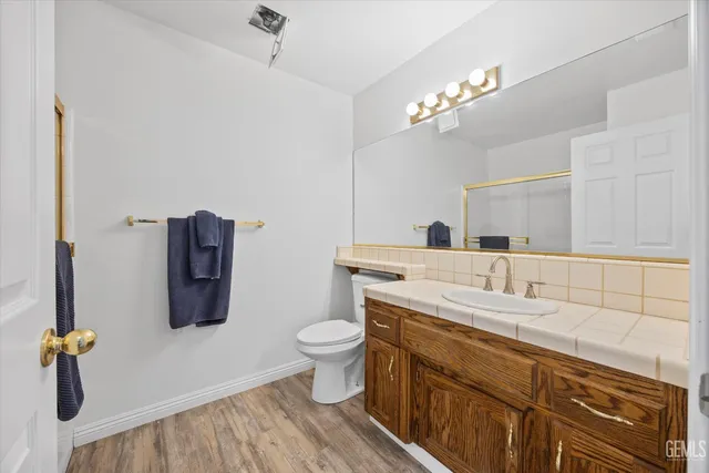 a view of a walk in closet