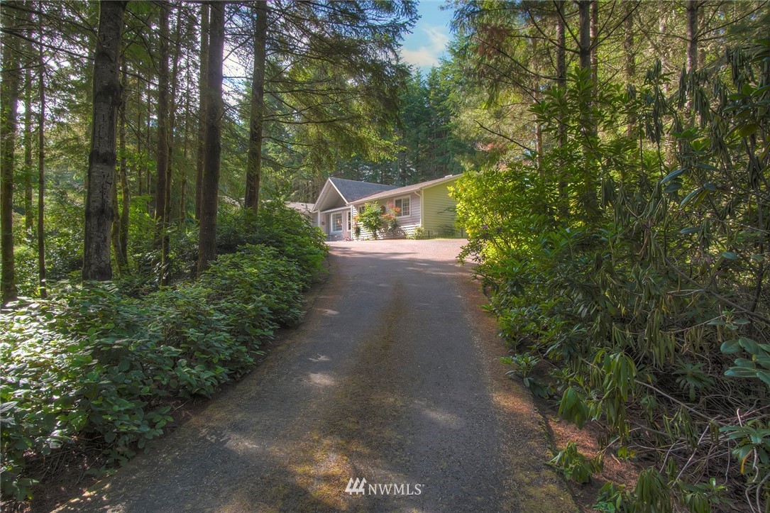 1027 Northwest Thompson Road Poulsbo, WA 98370 - Photo 2 of 39 Gallery Image 2