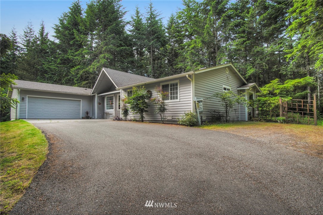 1027 Northwest Thompson Road Poulsbo, WA 98370 - Photo 3 of 39 Gallery Image 3