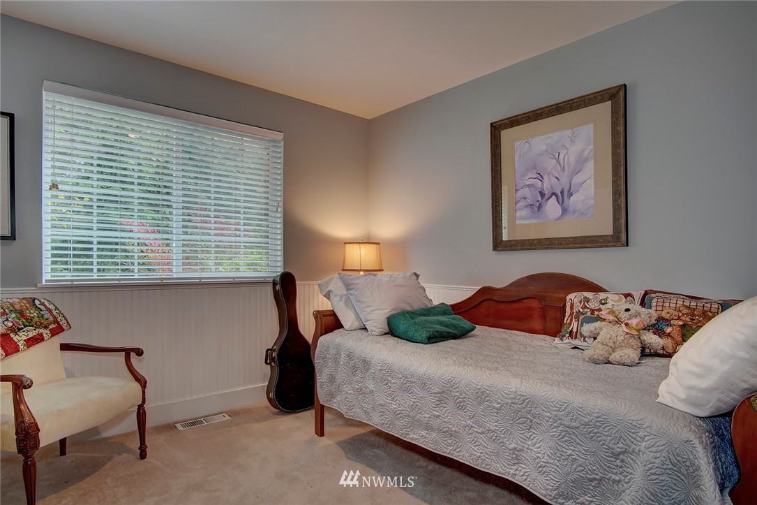 1027 Northwest Thompson Road Poulsbo, WA 98370 - Photo 25 of 39 Gallery Image 25