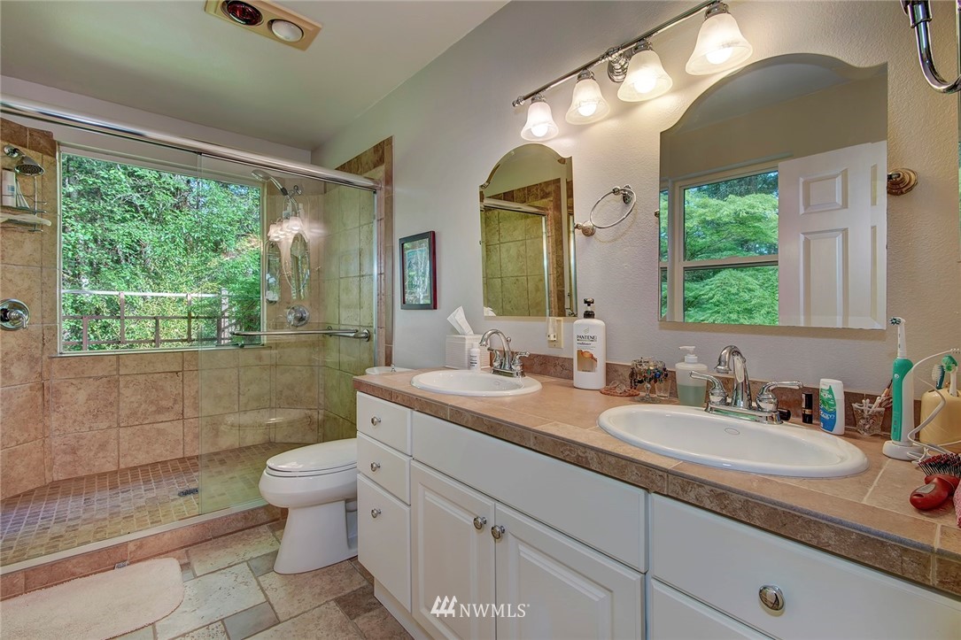 1027 Northwest Thompson Road Poulsbo, WA 98370 - Photo 28 of 39 Gallery Image 28