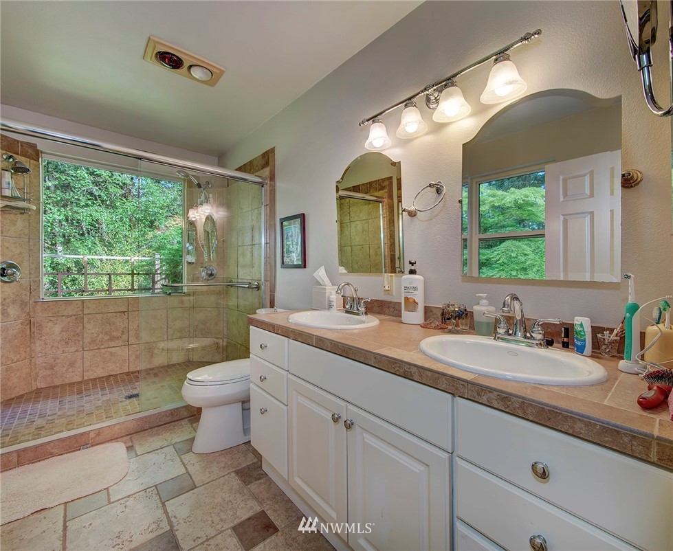 1027 Northwest Thompson Road Poulsbo, WA 98370 - Photo 29 of 39 Gallery Image 29
