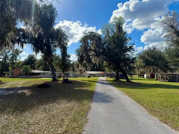 $3,490,000 | 11816 County Road 234, Micanopy, FL 32667