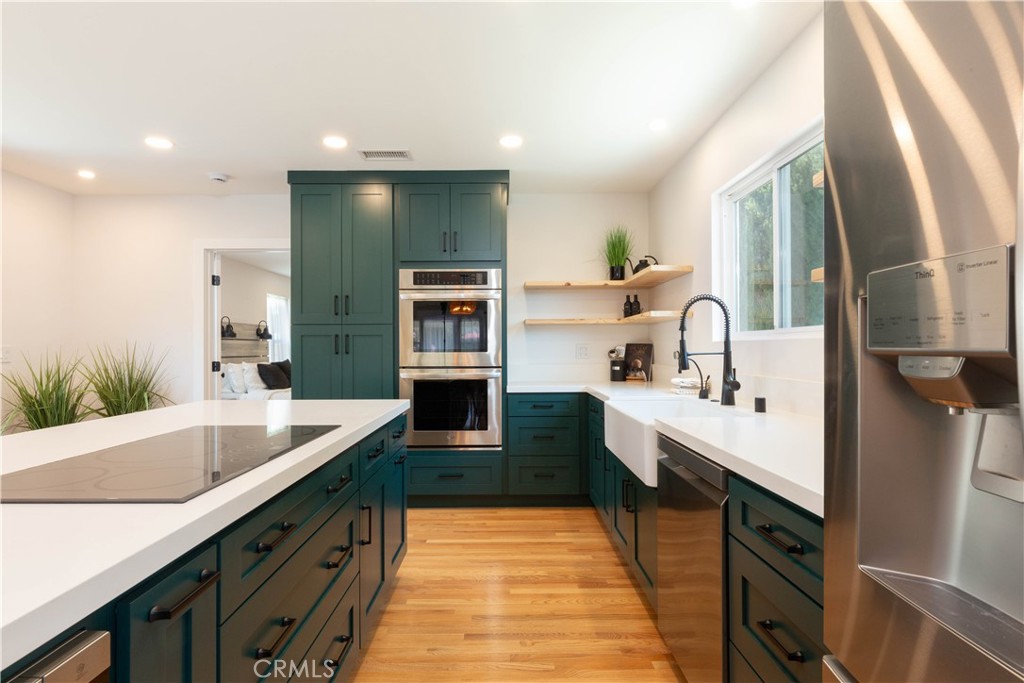 4907 East Arbor Road Long Beach, CA 90808 - Photo 16 of 47 Tons of storage