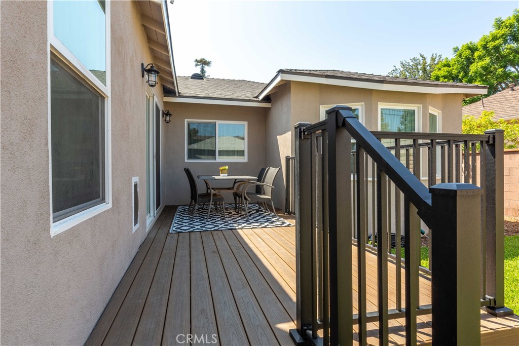 4907 East Arbor Road Long Beach, CA 90808 - Photo 38 of 47 Great space to relax