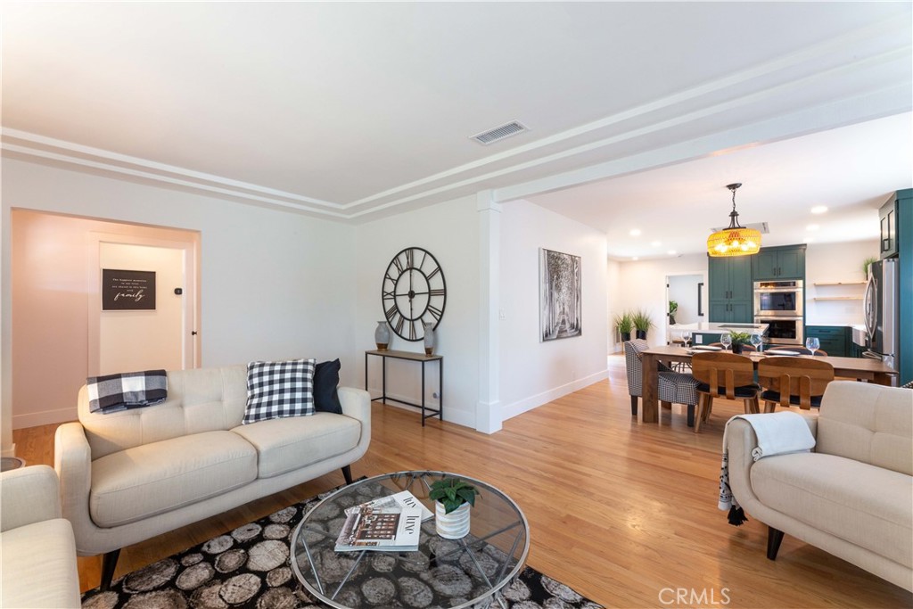 4907 East Arbor Road Long Beach, CA 90808 - Photo 9 of 47 Perfect open concept living