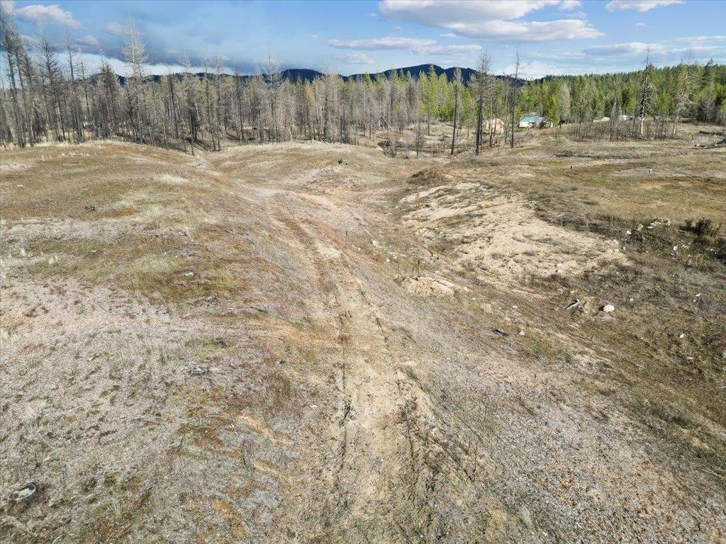 15015 East Eistrup Road Elk, WA 99009 - Photo 11 of 14