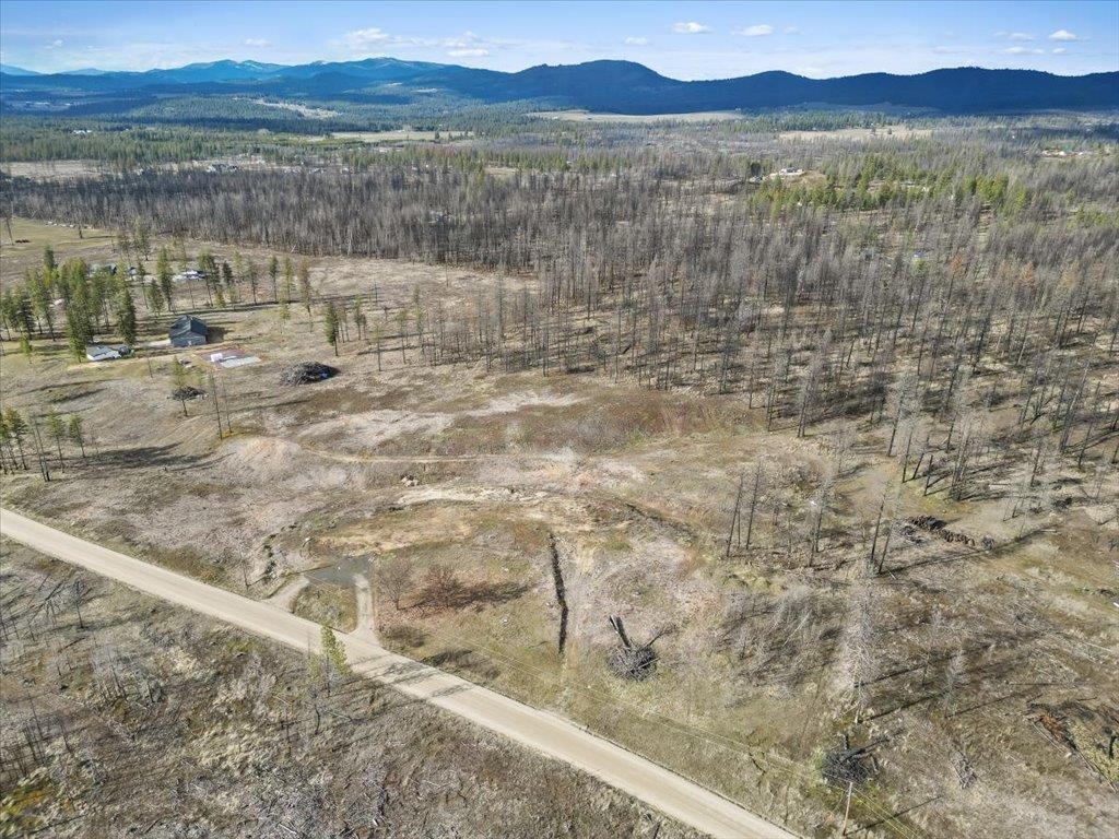 15015 East Eistrup Road Elk, WA 99009 - Photo 2 of 14