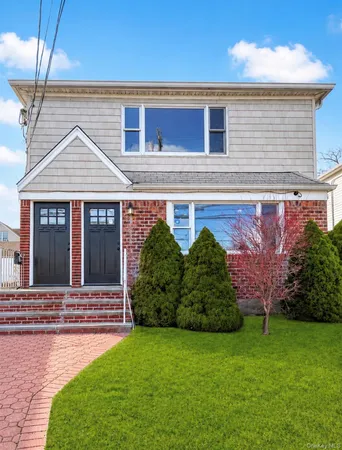 $3,300 | Undisclosed Address, Valley Stream, NY 11580
