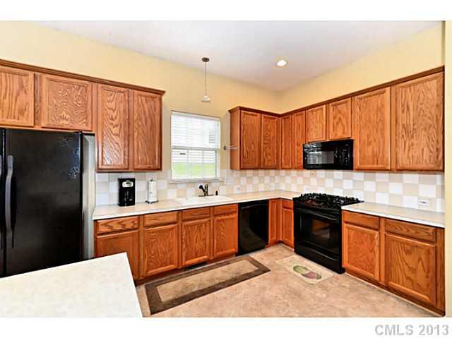 1619 Spandril Lane Fort Mill, SC 29708 - Photo 8 of 16