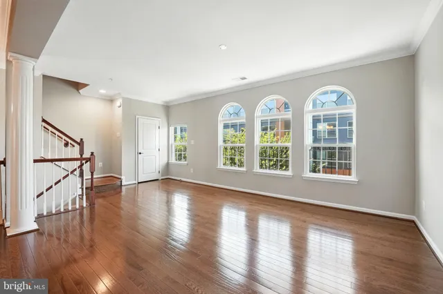 $595,000 | 13682 Endeavour Drive, Unit 19D, Herndon, VA 20171