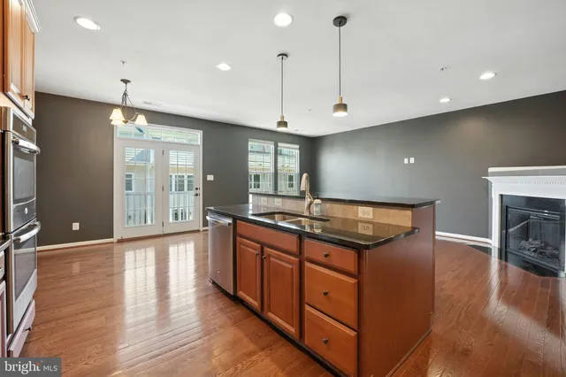 $595,000 | 13682 Endeavour Drive, Unit 19D, Herndon, VA 20171