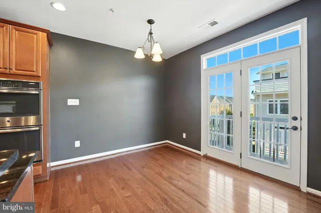 $595,000 | 13682 Endeavour Drive, Unit 19D, Herndon, VA 20171