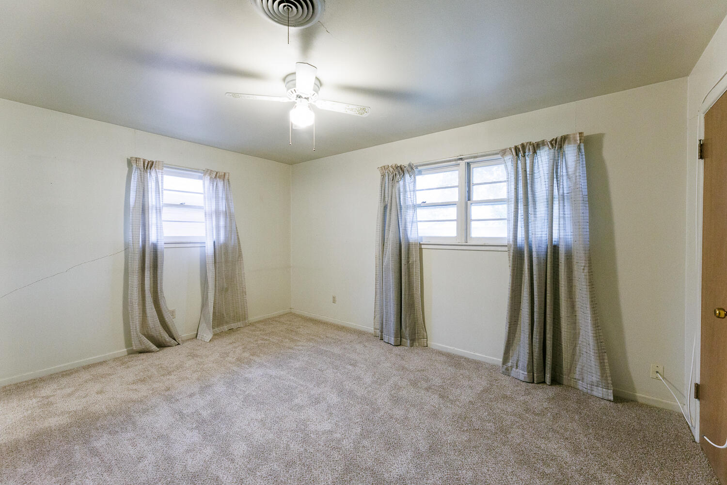 5220 7th Street Lubbock, TX 79416 - Photo 21 of 34 Primary Bedroom