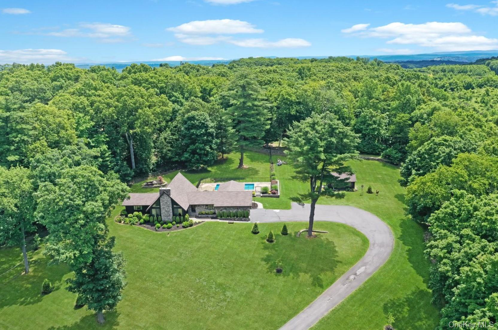 475 North Riverside Road Highland, NY 12528 - Photo 6 of 49
