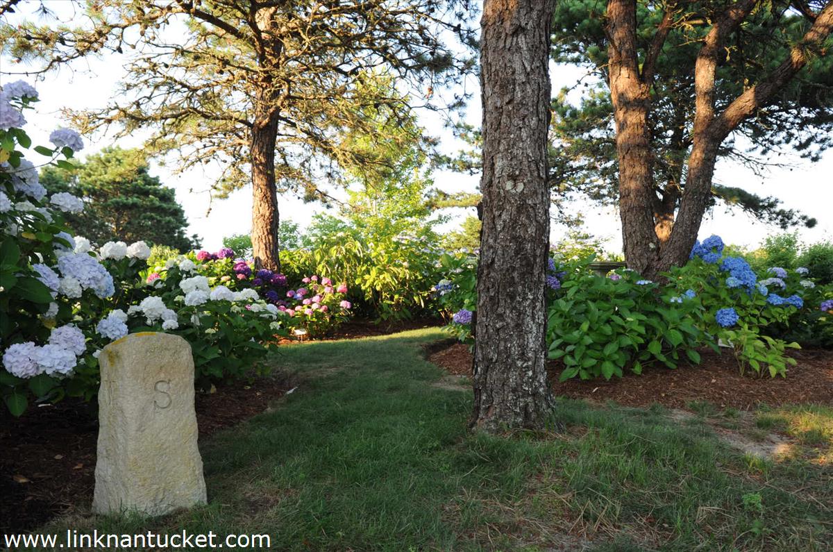 86 Madaket Road Nantucket, MA 02554 - Photo 18 of 21 Garden