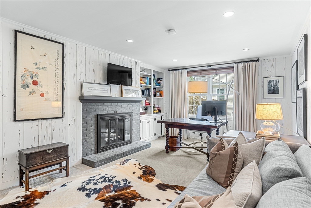 16 Nantucket Road Wellesley, MA 02481 - Photo 15 of 33