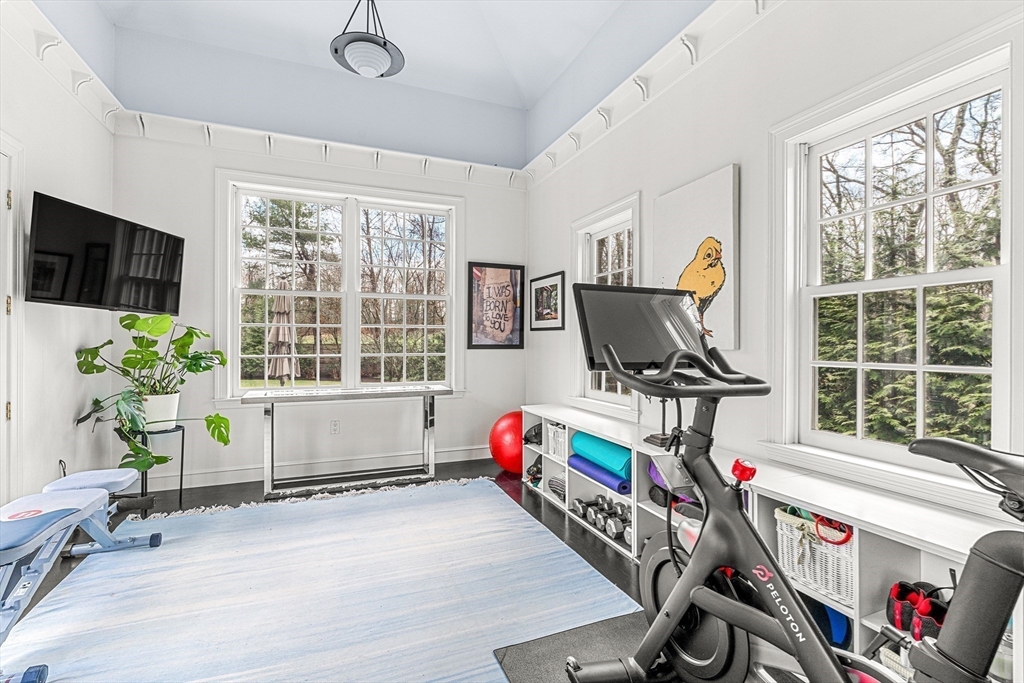 16 Nantucket Road Wellesley, MA 02481 - Photo 16 of 33