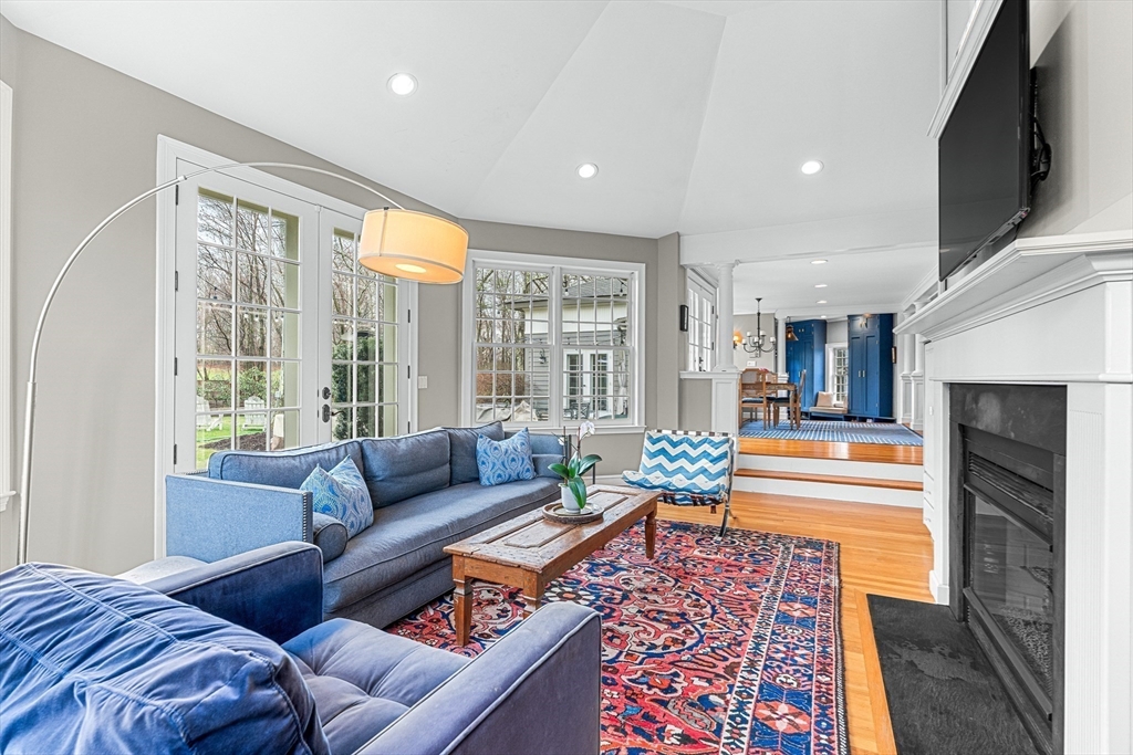 16 Nantucket Road Wellesley, MA 02481 - Photo 8 of 33