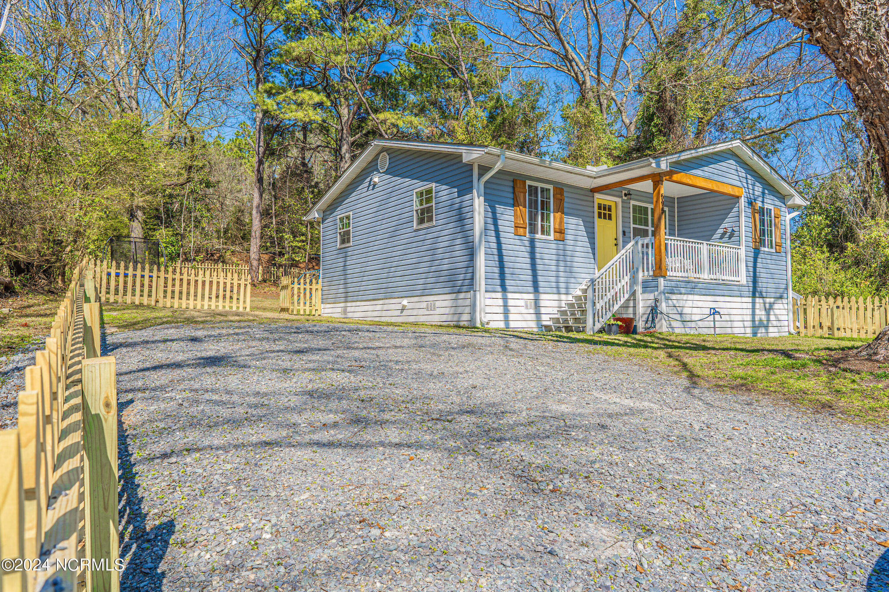 595 Midway Road Aberdeen, NC 28315 - Photo 18 of 18 Gravel Parking