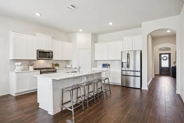 $389,000 | 3212 Brady Starr Drive, Aubrey, TX 76227