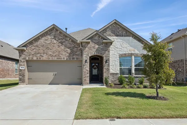 $389,000 | 3212 Brady Starr Drive, Aubrey, TX 76227