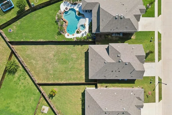 $389,000 | 3212 Brady Starr Drive, Aubrey, TX 76227