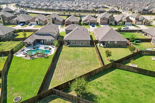 $389,000 | 3212 Brady Starr Drive, Aubrey, TX 76227