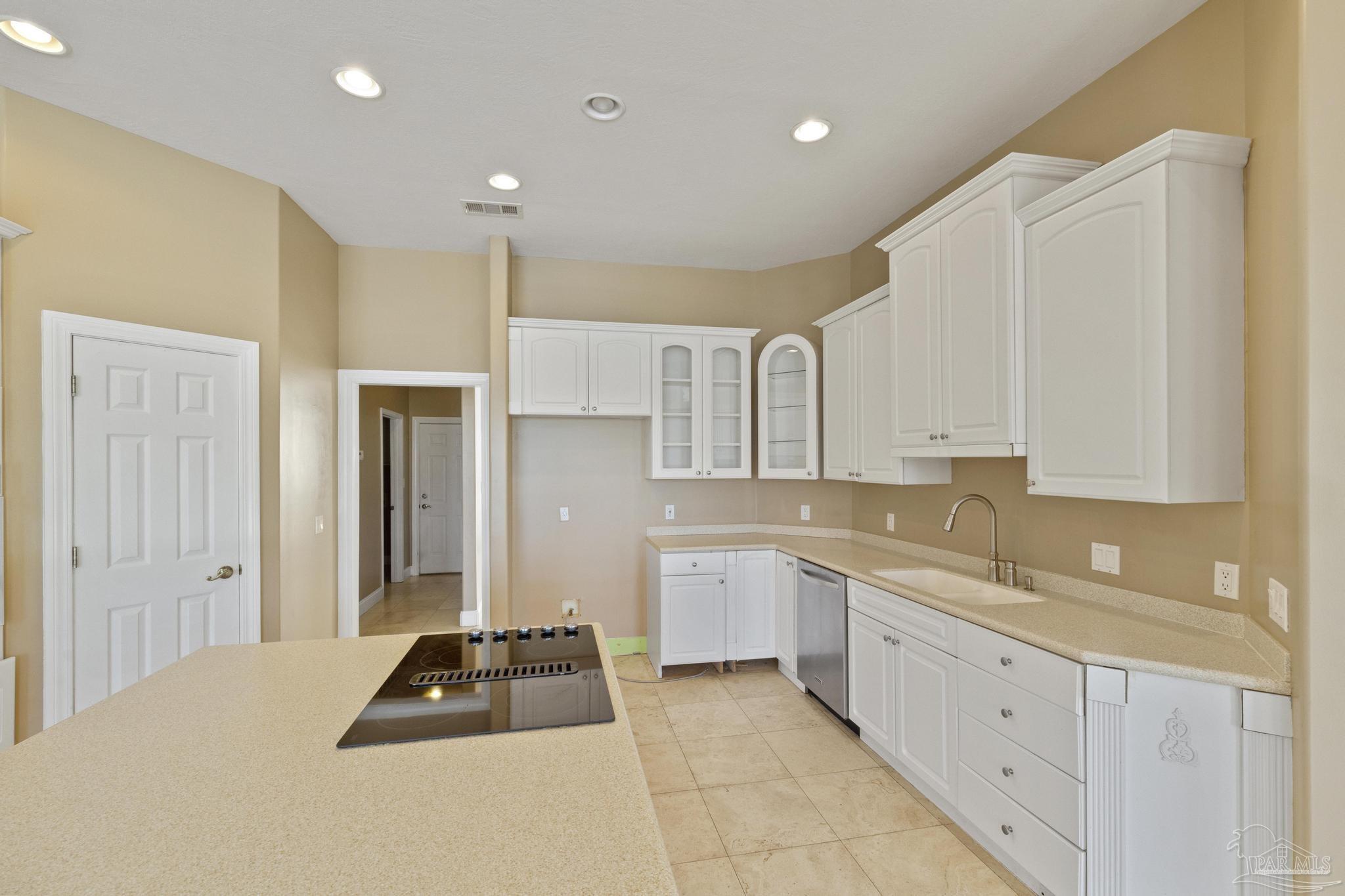 7108 Reef Street Navarre, FL 32566 - Photo 10 of 61 Gallery Image 10