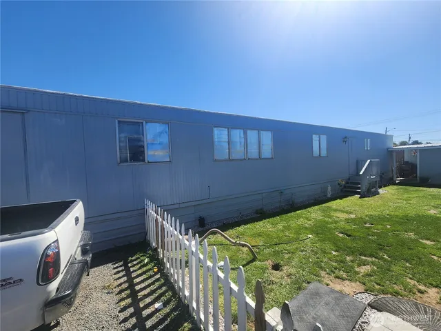 a view of a car garage