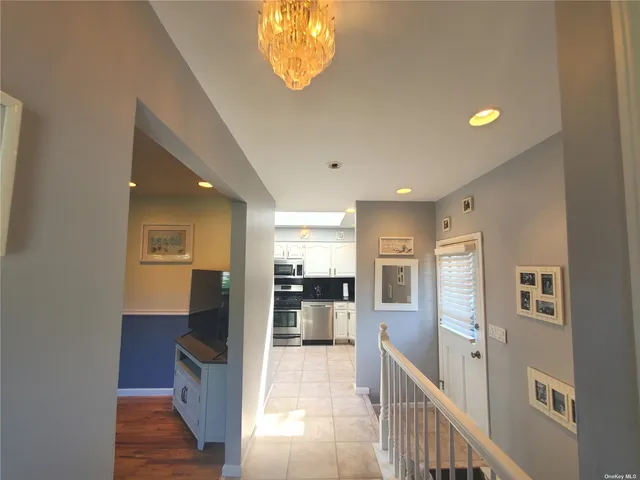 $679,000 | 100 Northumberland Gate, Unit GATE, Lynbrook, NY 11563