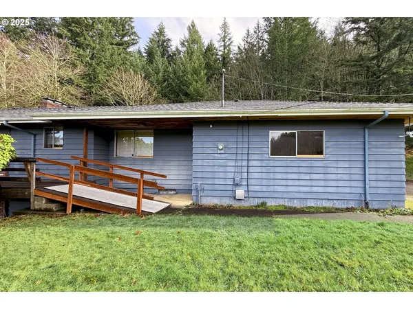 $1,399,999 | 19955 Southeast Tillstrom Road, Damascus, OR 97089