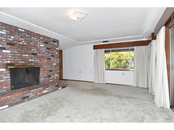 $1,399,999 | 19955 Southeast Tillstrom Road, Damascus, OR 97089