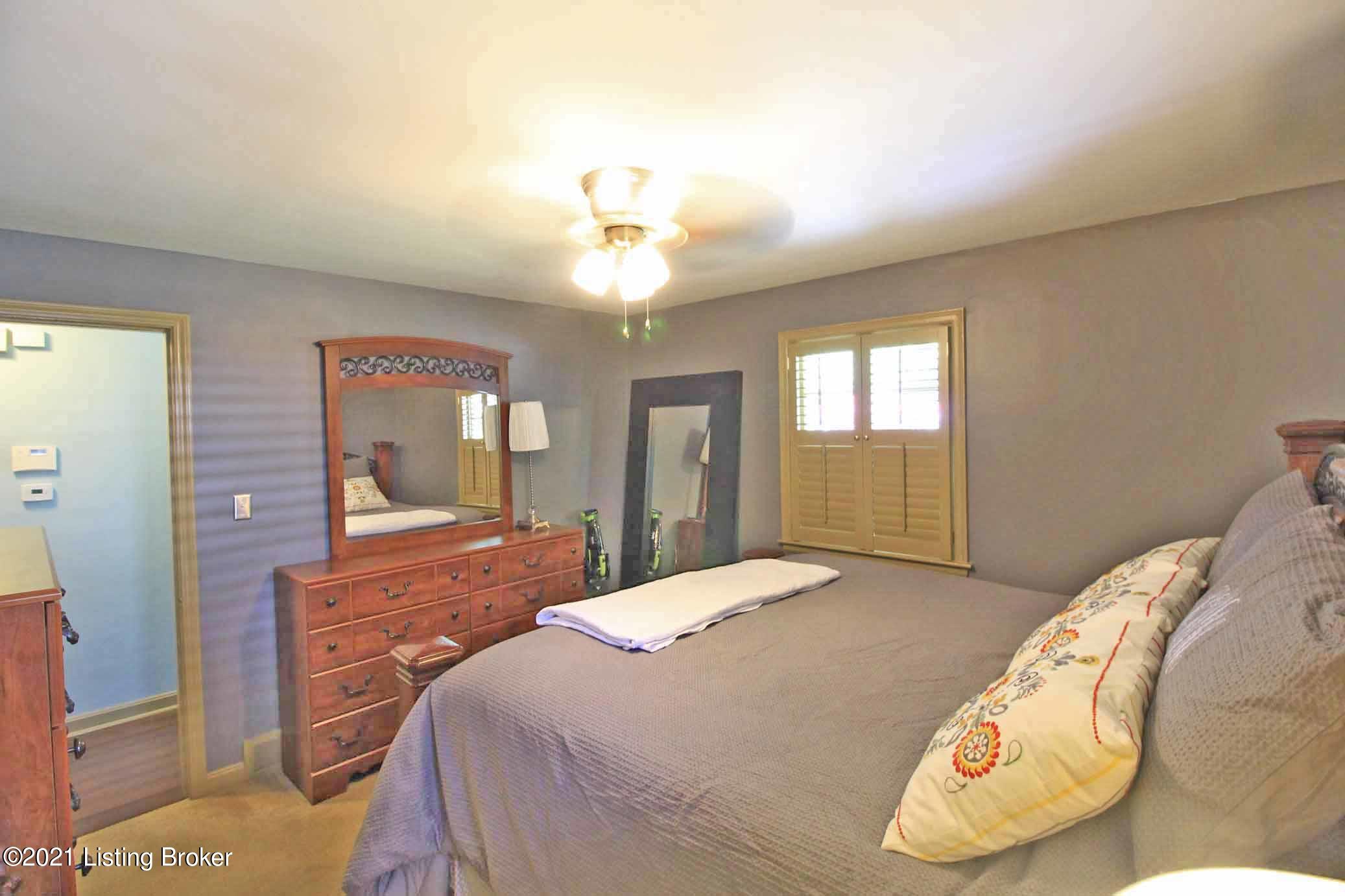 5415 Winding Road Louisville, KY 40214 - Photo 14 of 37 Primary Bedroom