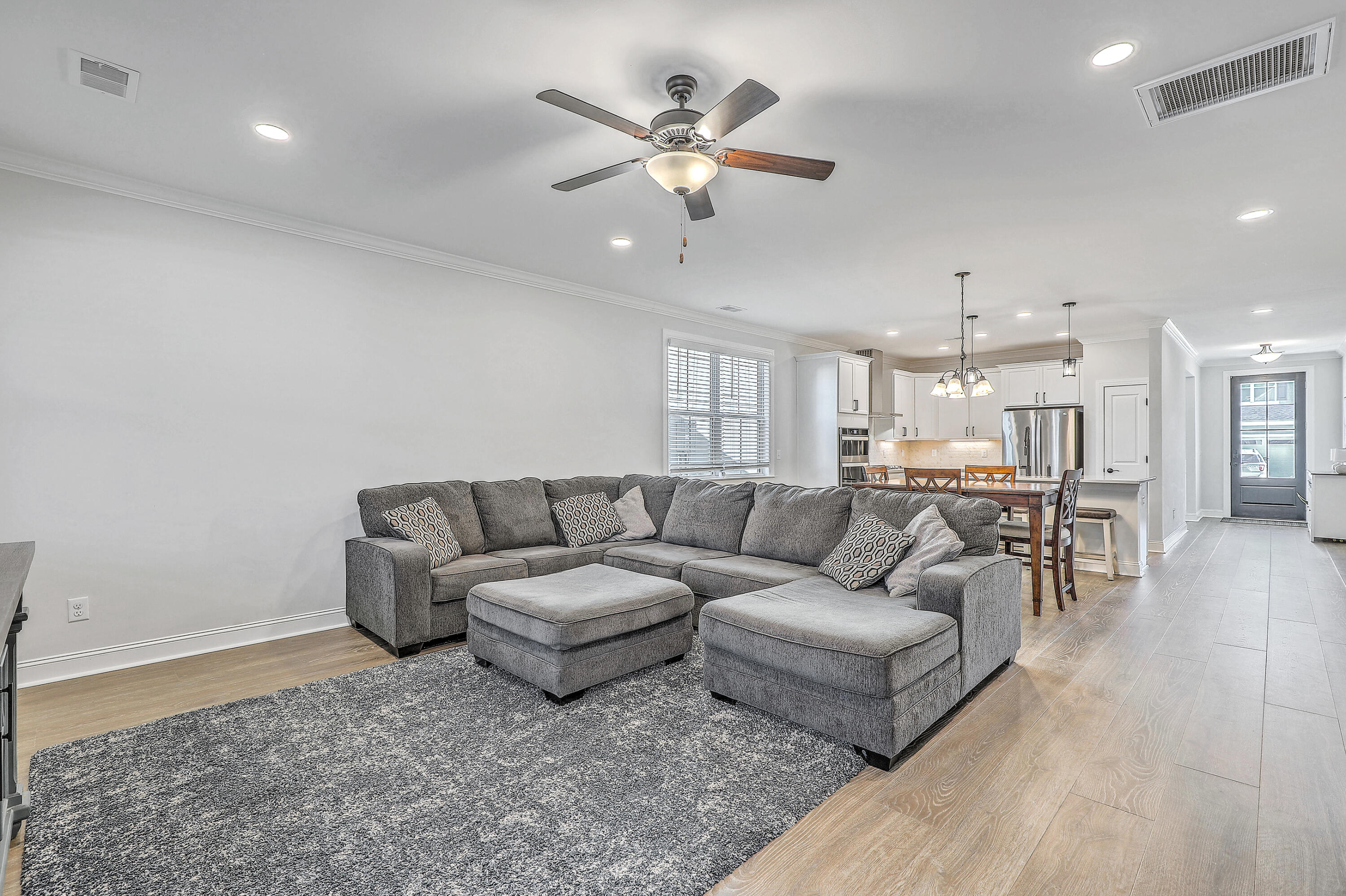 220 Old Grove Avenue Moncks Corner, SC 29461 - Photo 17 of 50 Living Room
