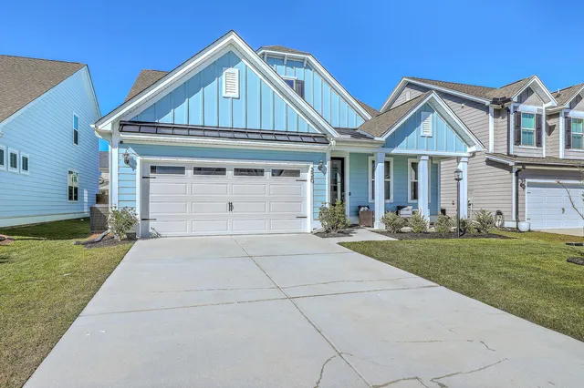 $485,000 | 220 Old Grove Avenue, Moncks Corner, SC 29461