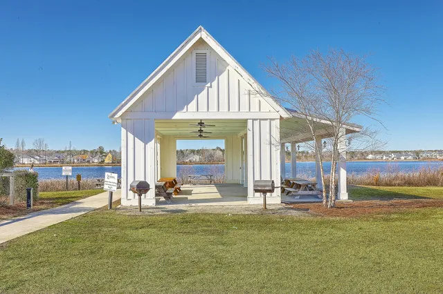 $484,000 | 220 Old Grove Avenue, Moncks Corner, SC 29461