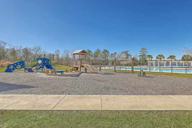 $484,000 | 220 Old Grove Avenue, Moncks Corner, SC 29461