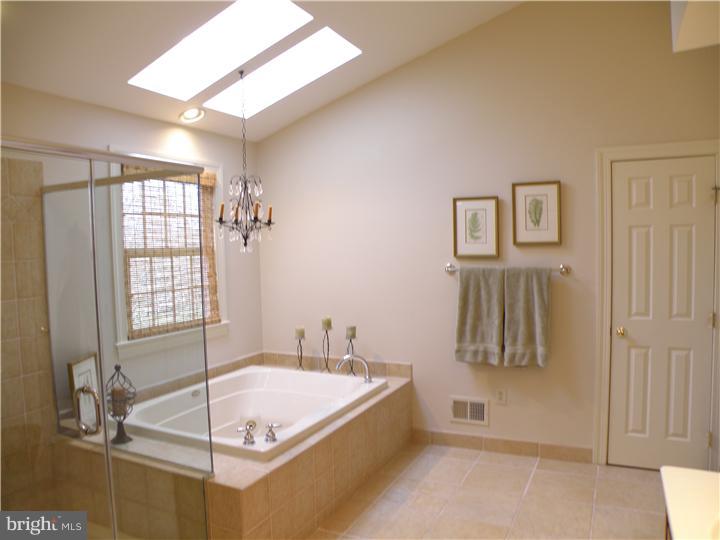 1507 Brookfield Road Yardley, PA 19067 - Photo 16 of 24 Gallery Image 16